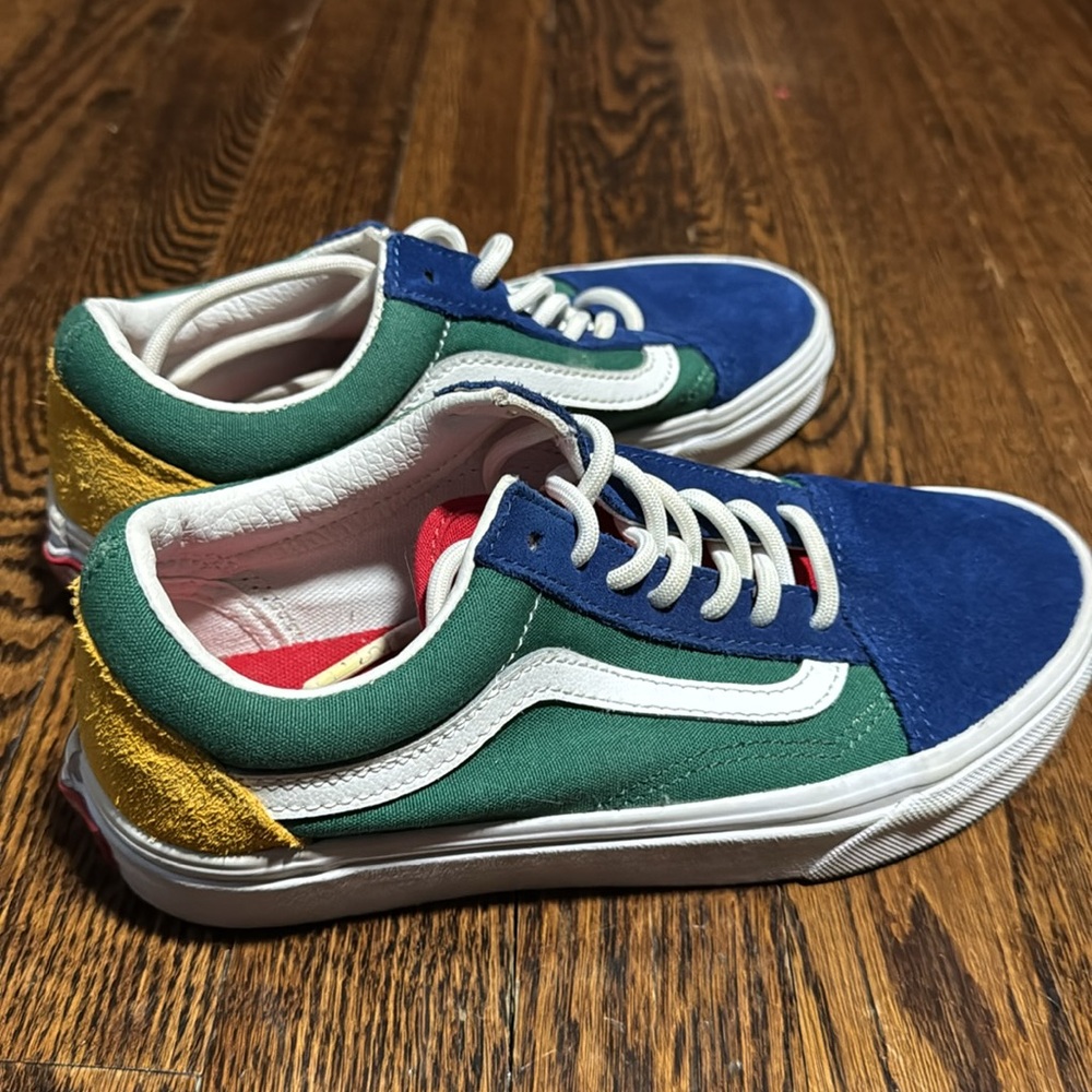 Vans Green and Blue Sneakers Stylish and Comfortable - Picture 2 of 4